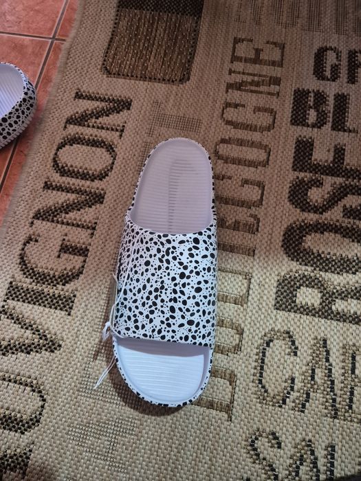 Papuci nike calm slide