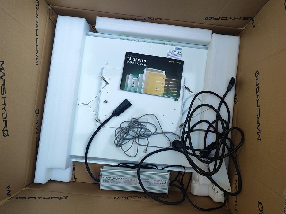 Новая Лампа для зелени и грова