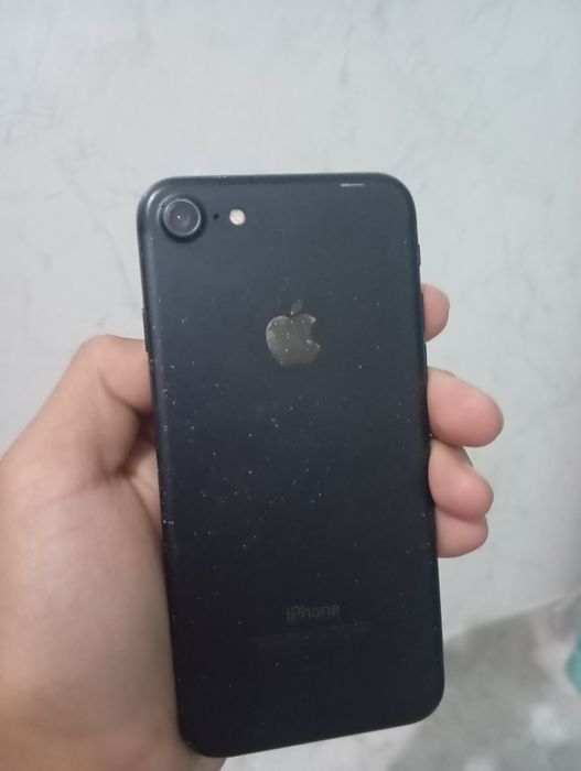 iPhone 7  128гб.