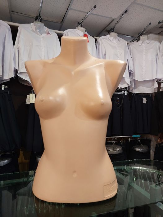Продам манекены...