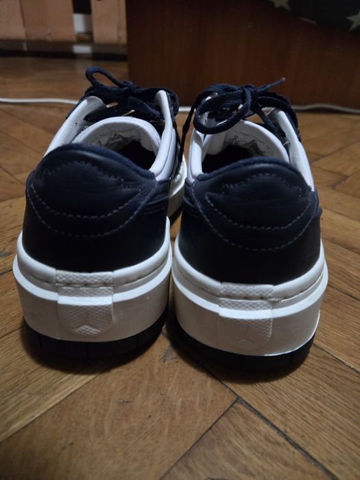 Adidași Jordan Nike