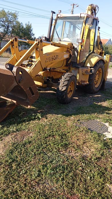 Săpături mecanizate și amenajări spatii verzi