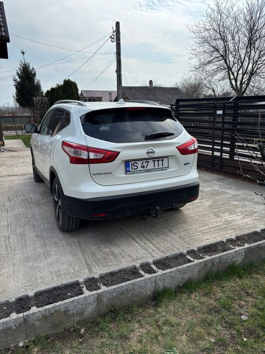 Nissan Qashqai 1.5 dCi 2015 110 CP 213000 km Panoramic Camera 360