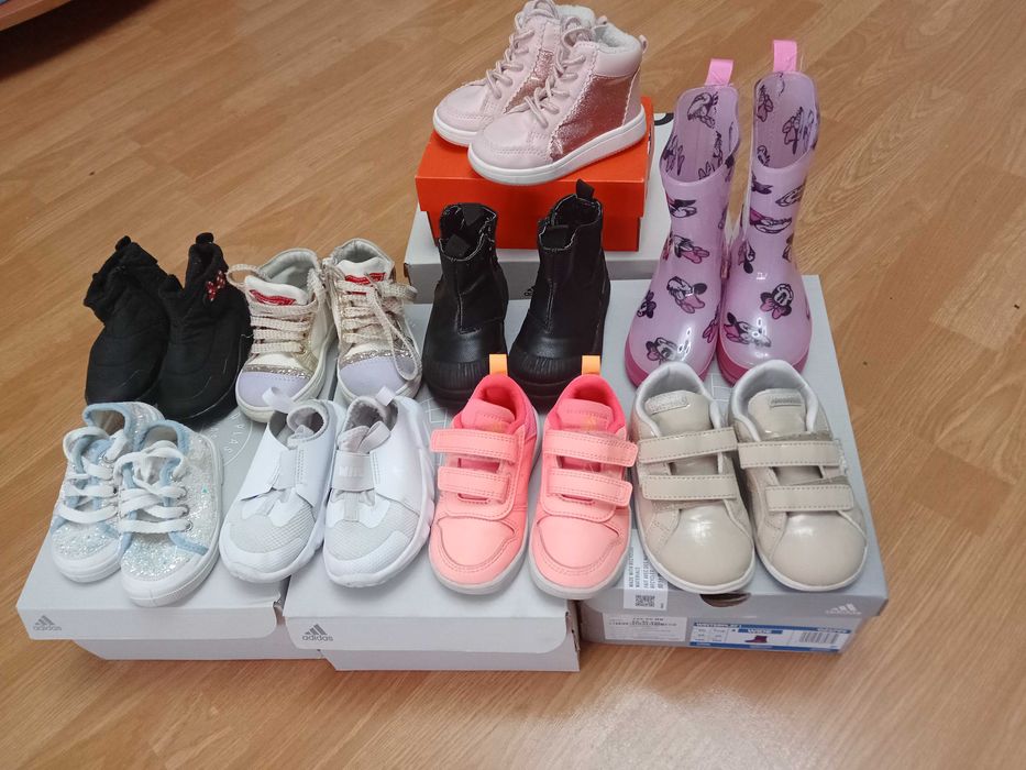 Детски боти и маратонки