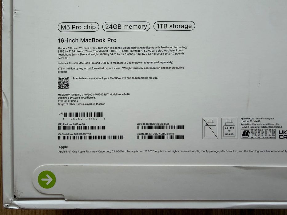 ЧИСТО НОВ MacBook Pro 16" M5 PRO Chip 18-CPU/20-GPU/24GB RAM/1TB SSD