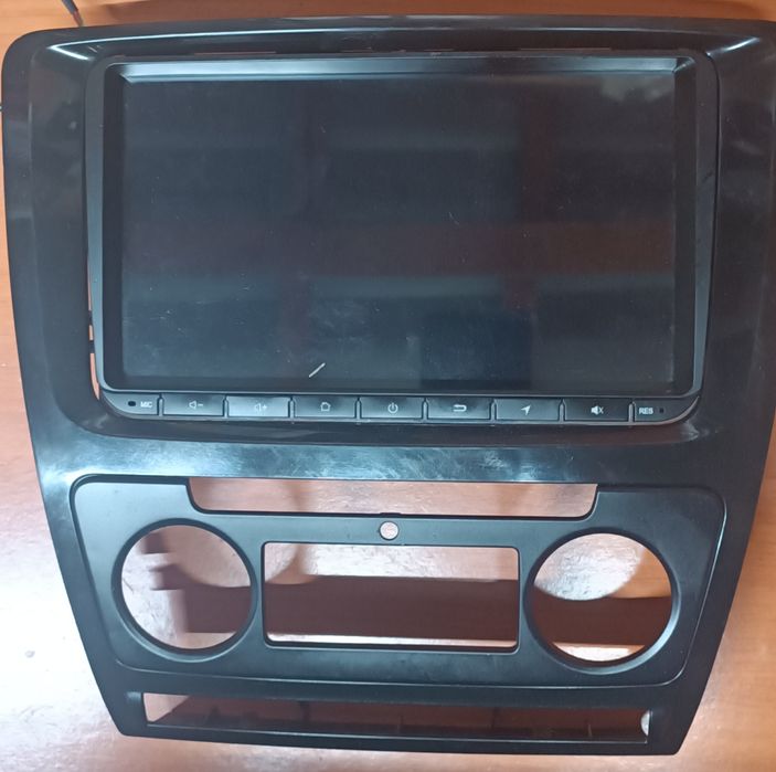 Vând navigație android grup vag