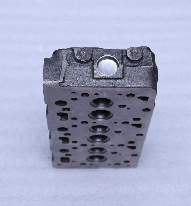 Chiulasa motor Kubota D1105 - Piese motor Kubota