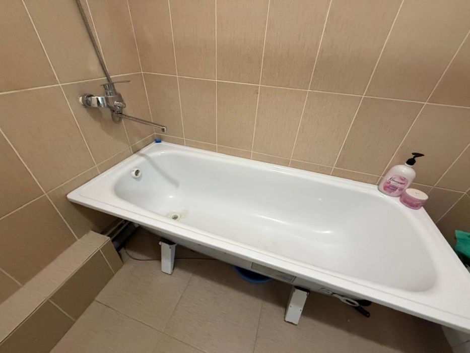 Продается ванна .