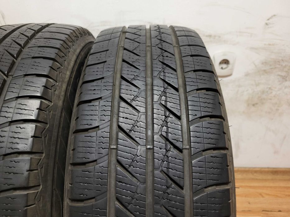215/65/16C Goodyear DOT5024 / бус всесезонни гуми гуми