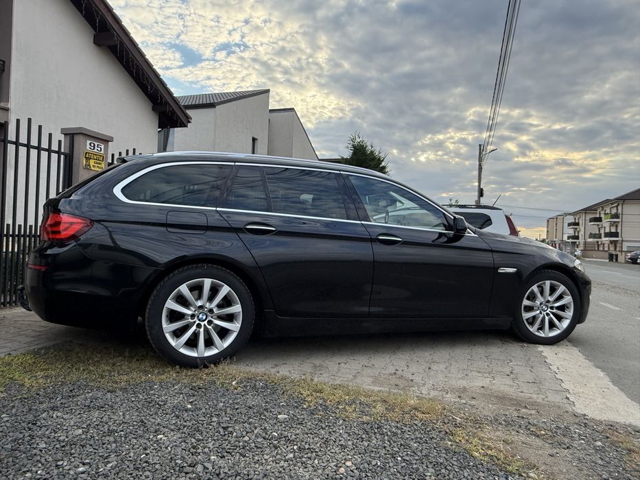 Bmw Seria 5  f11 euro 5  distronic ,panoramic
