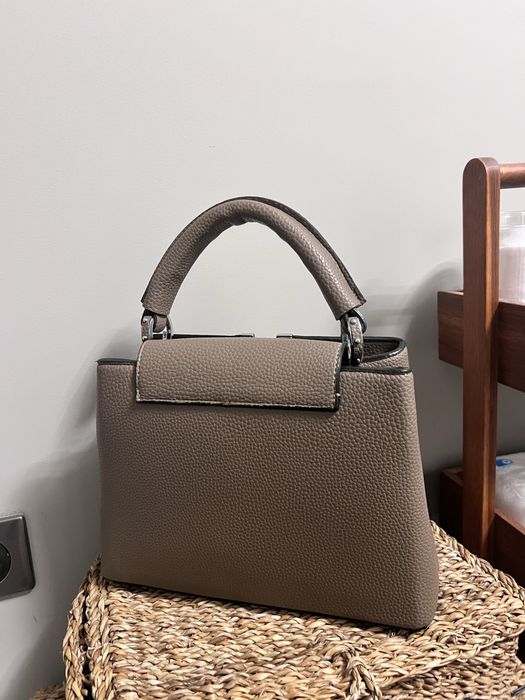 Дамски Маркови чанти и клъчове