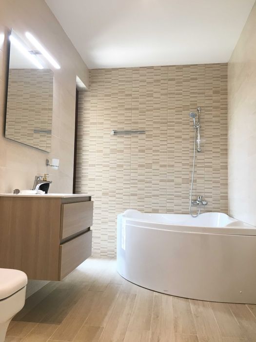 Inchiriez apartament Dumbravita langa padure