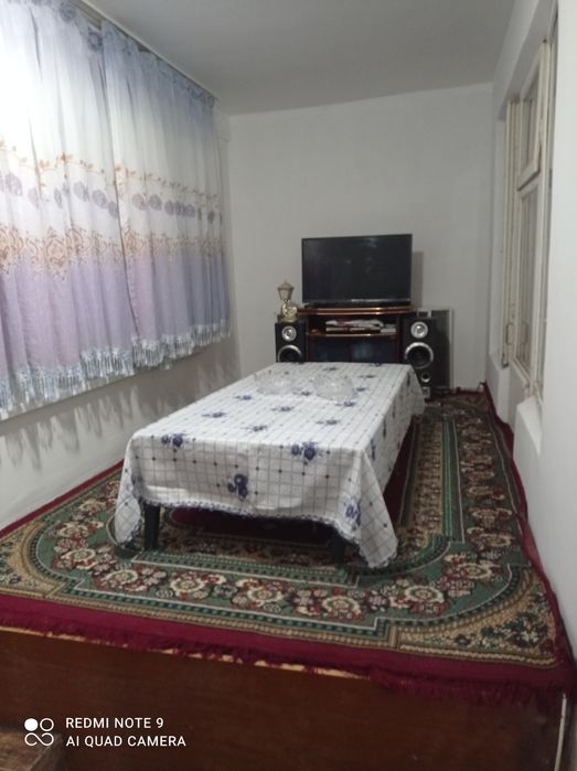 Срочно продаётся на 3 этаже 2 ком квартира