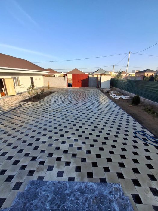 Брусчатка төсейміз, газон