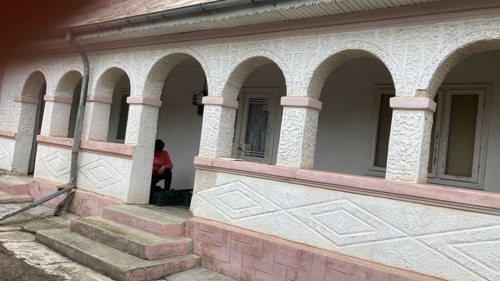 CASA DE VANZARE – URECHESTI, VRANCEA | Strada Zorilor | ~1300 mp