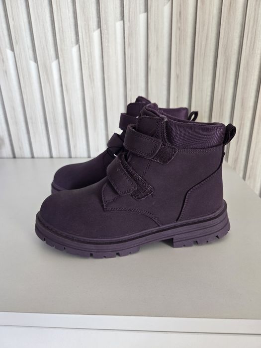 Продам новые ботинки