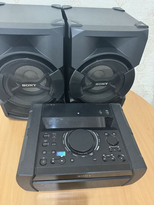 Музыкальный центр Sony SHAKE-X3OD