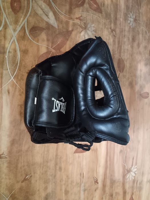 Шлем бойцовский Everlast