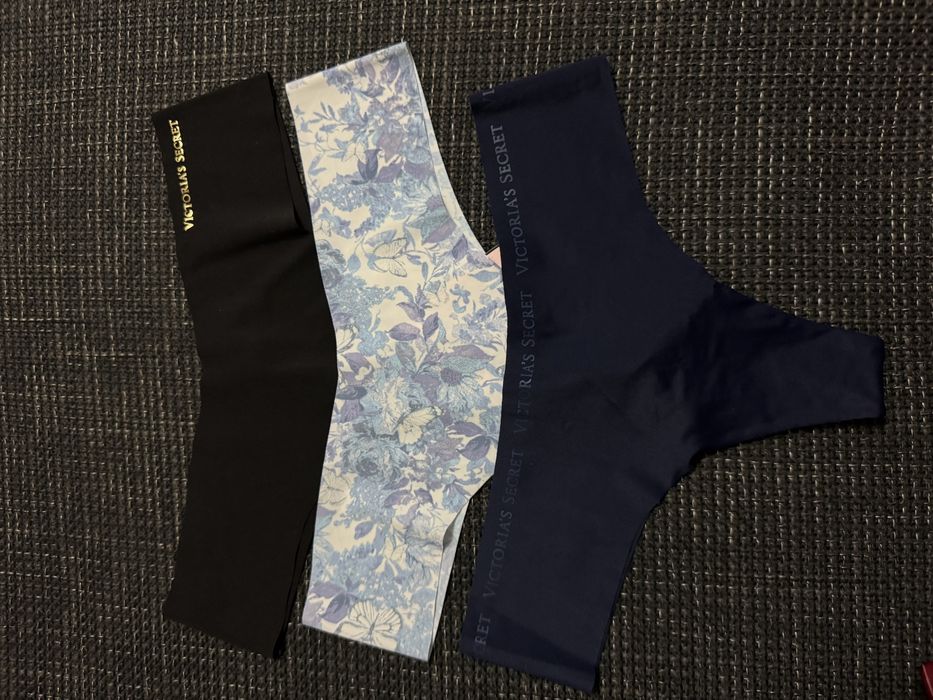 Chiloti Victoria's Secret thong marimea S