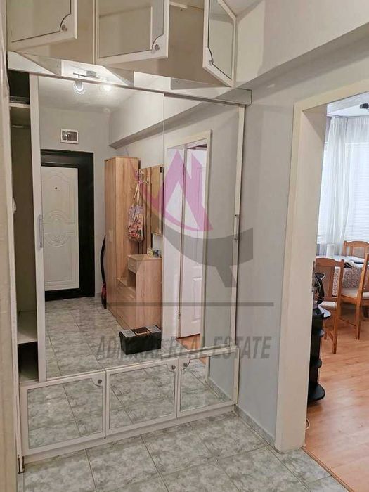 Двустаен с паркомясто в кв. Бриз
