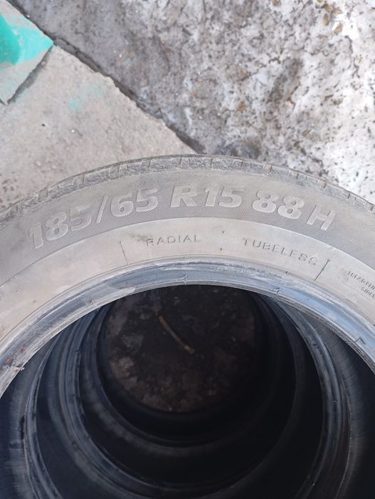 Продам шины б/у на 15-185\65