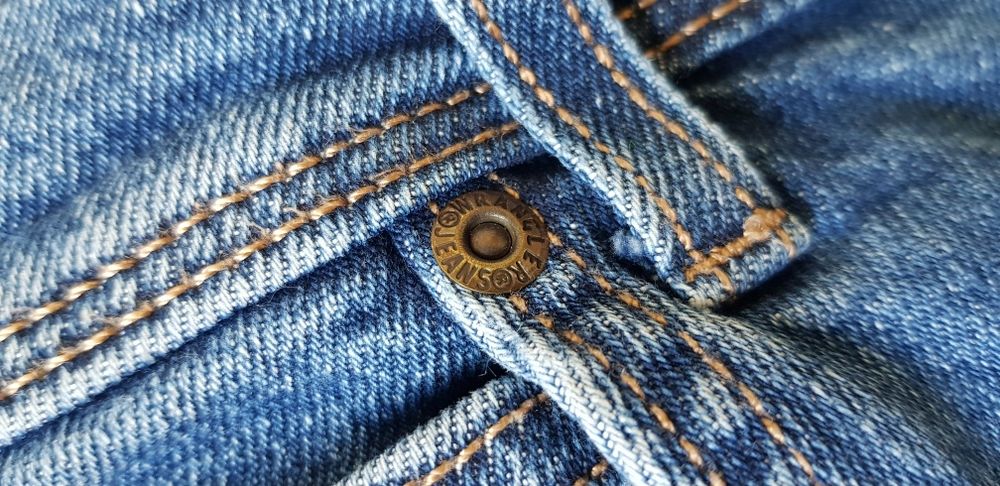 Джинсы Wrangler W32 L32