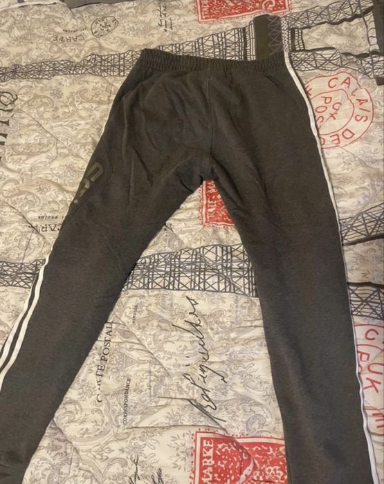 Pantaloni adidas