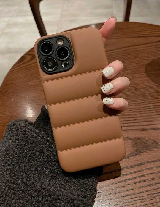 Кейсове за Iphone и Samsung