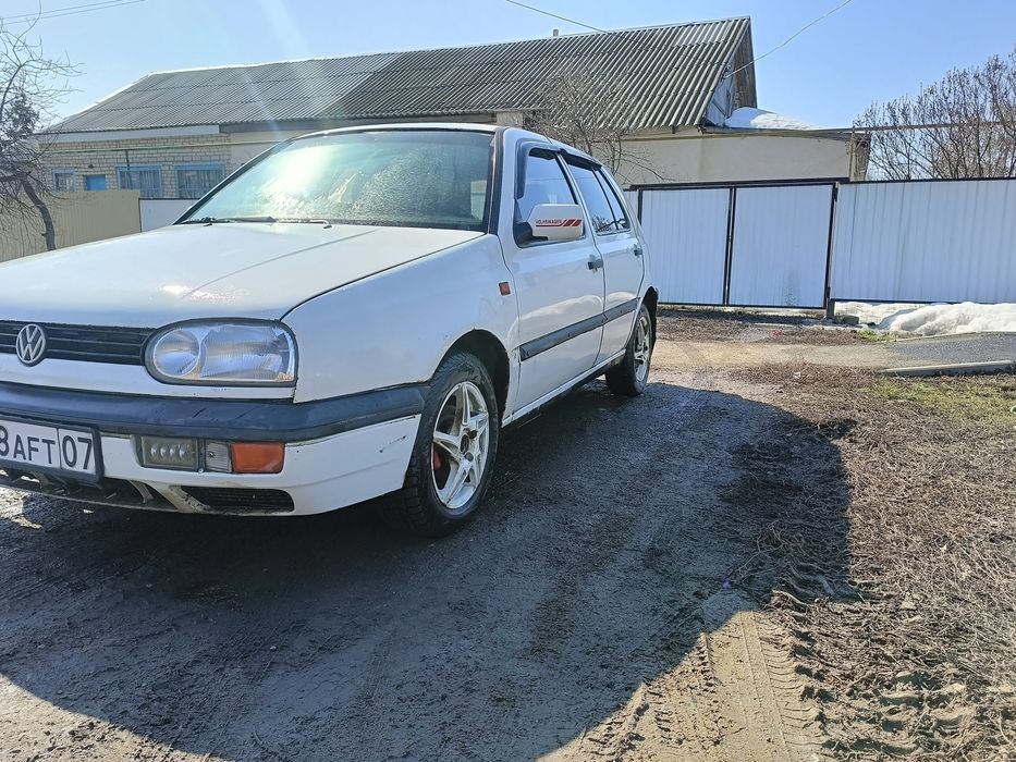 Продам гольфа 1.8 установлено гбо