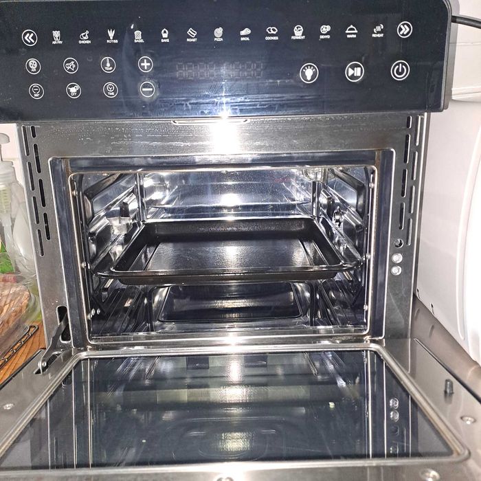 Vând Air fryer Oven