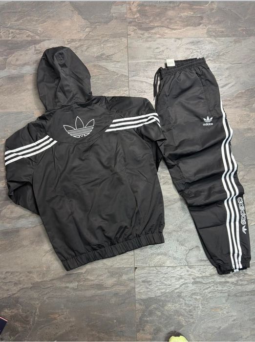 Мъжки шушляк екип/комплект/сет Adidas Manchester United сезон 2026г-2027г