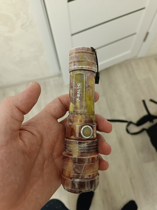 Продам фонарик б/у