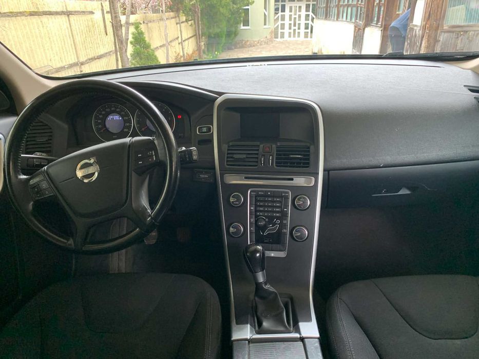 volvo xc 60 din 2011