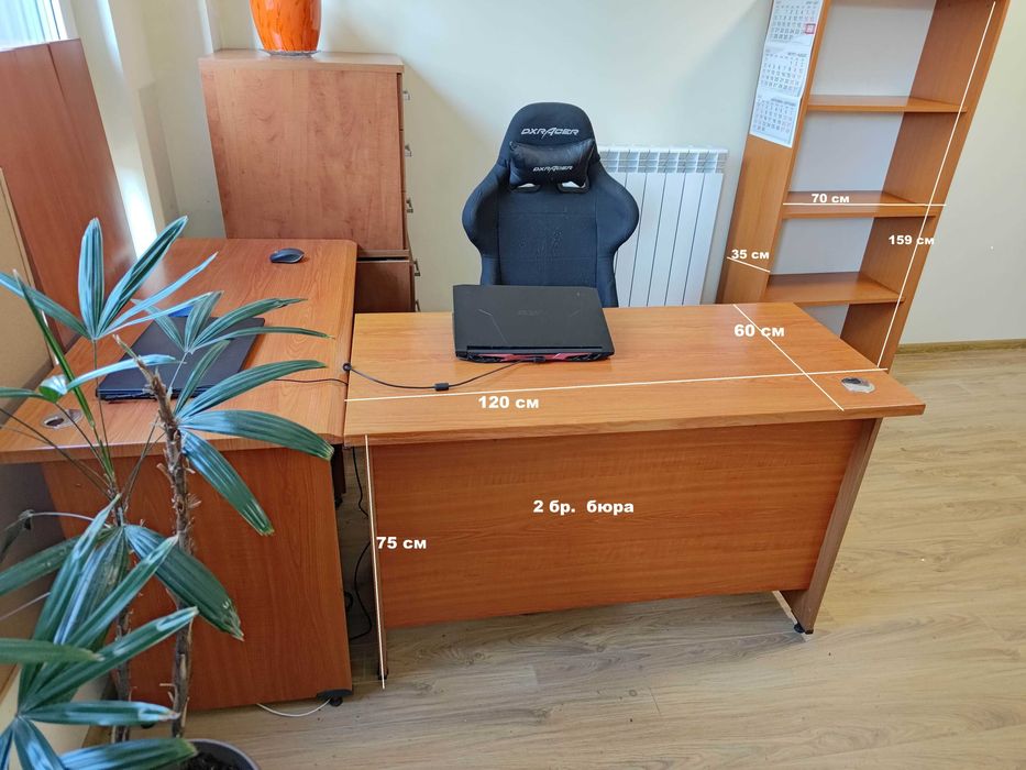 Геймърски стол DXRacer отлично работещи механизми здрав черен текстил