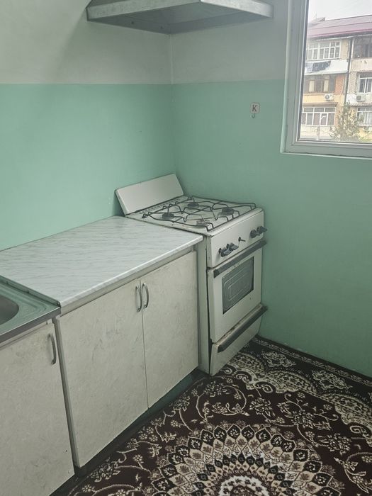 Аренда коракамиш 2.хонали Ало туйхона олдида беруний якин депазит йук