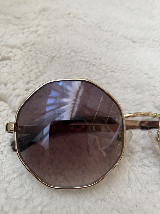 Оригинални слънчеви очила Guess
