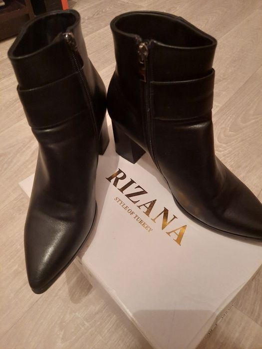 Продам женское сапоги 39-40раз