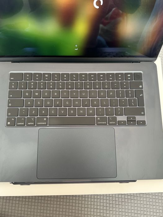 Apple MacBook Air 15-inch