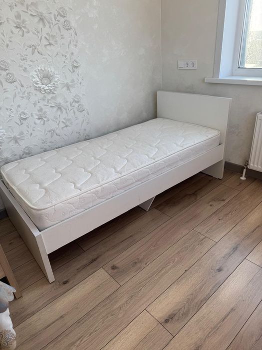 Продам кровать детскую