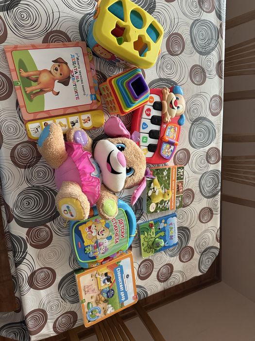 Продавам играчки за деца от 1 до 4 год