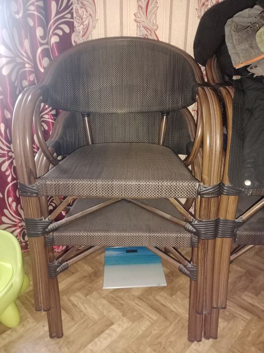 Продам стулья кресла для сада