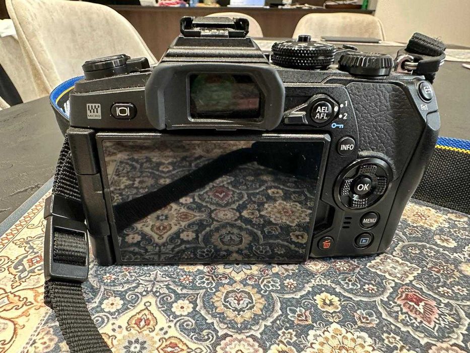 фотоаппарат Olympus OM-D E-M1 Mark II