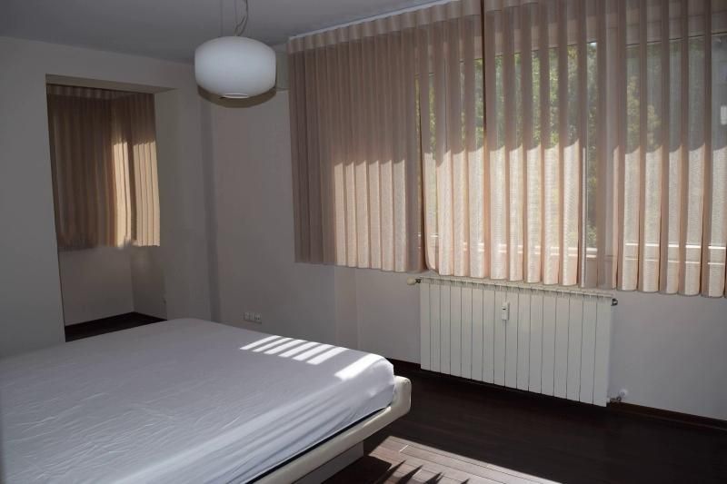 Дава се под наем Тристаен апартамент в София, Младост 2 - 110 кв.м за 900 € - Снимка #4