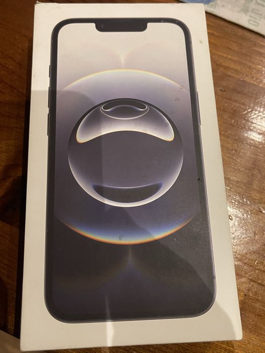 Продавам iPhone 16e