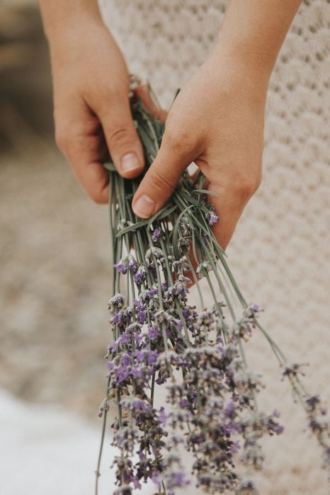 Decorații de nuntă boho/ rustic, servicii personalizate și flori