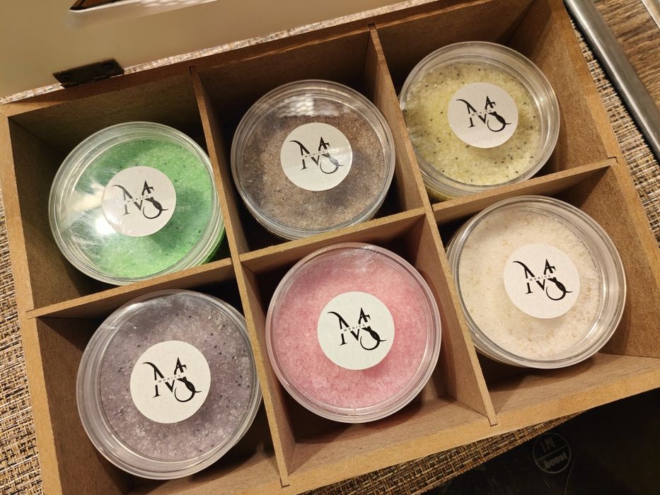 Скраб за лице и тяло