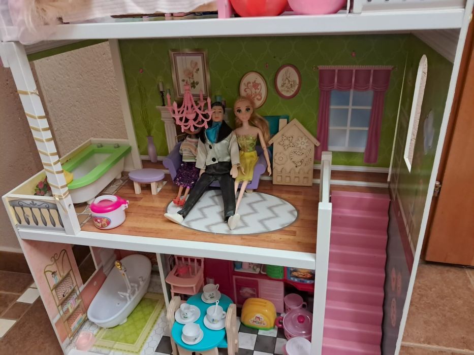 Căsuță de păpuși