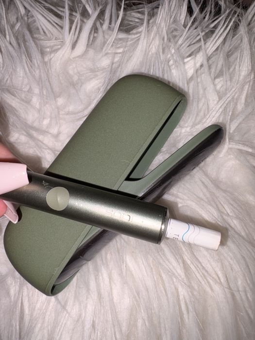 IQOS ILUMA - Moss Green
