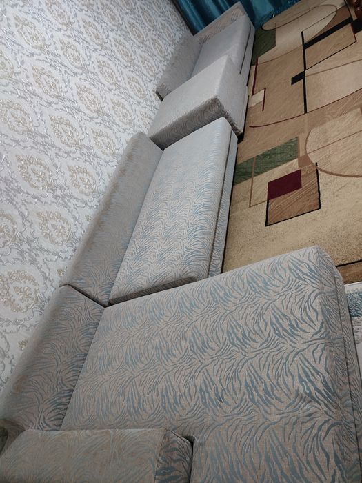 Мягкий мебель диван