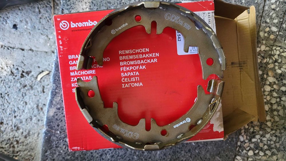 Накладки / феродо за ръчна спирачка Brembo / Toyota / Lexus